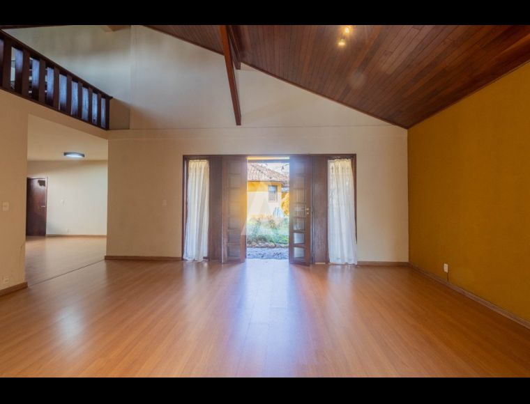 Casa no Bairro Bucarein em Joinville com 2 Dormitórios (1 suíte) - 23812
