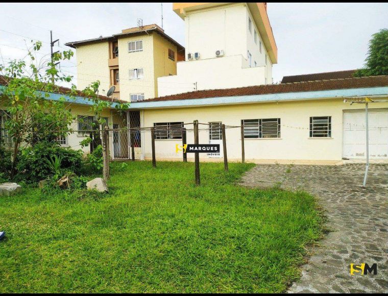 Casa no Bairro Bucarein em Joinville com 1 Dormitórios e 365 m² - 318