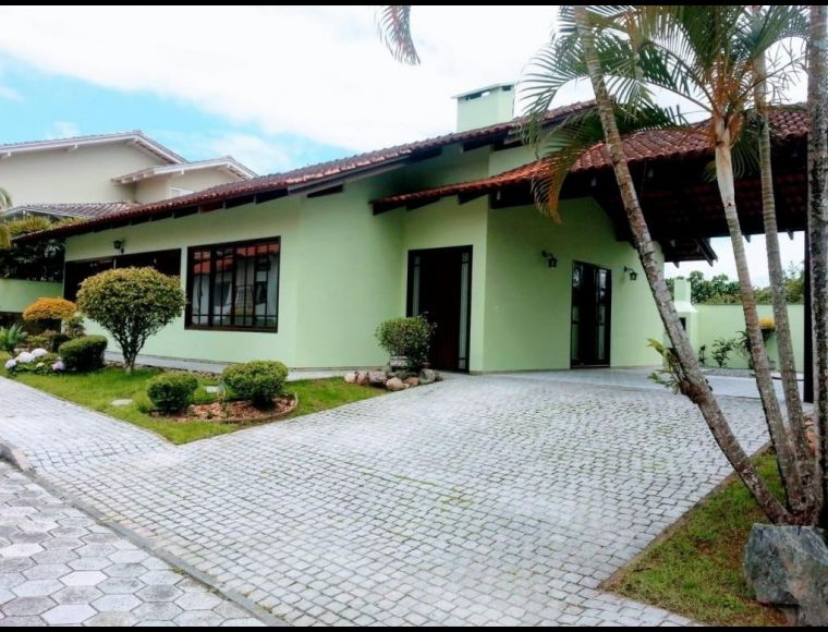 Casa no Bairro Glória em Joinville com 3 Dormitórios (1 suíte) e 133 m² - 3092
