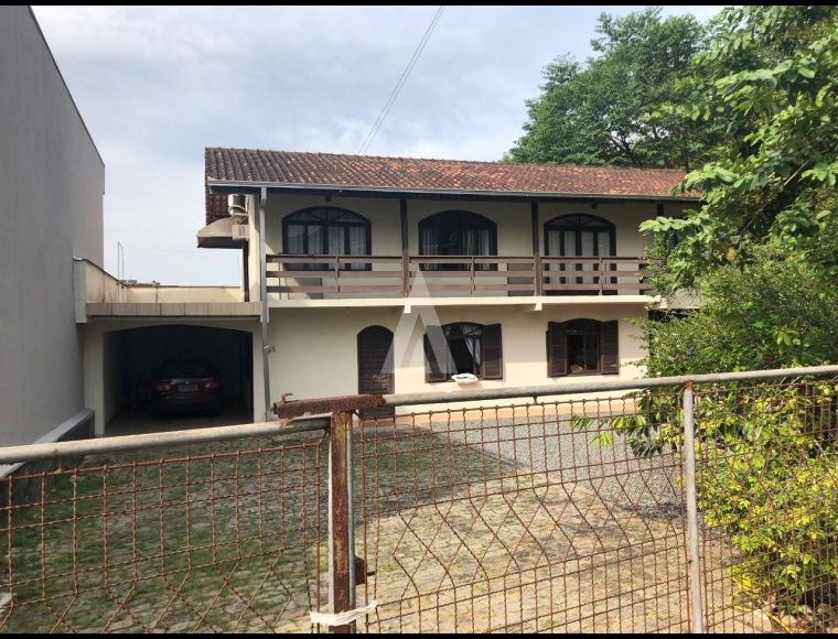 Casa no Bairro Glória em Joinville com 2 Dormitórios (1 suíte) - 20963