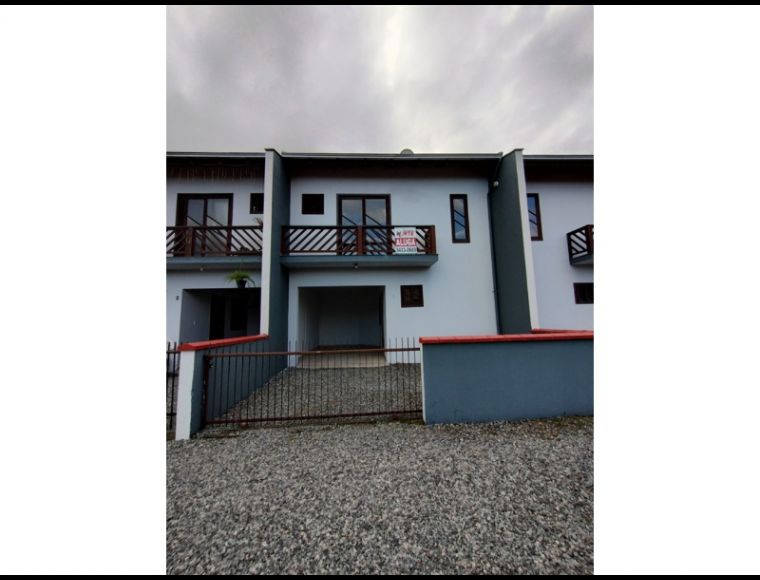 Casa no Bairro Itaum em Joinville com 2 Dormitórios - 353