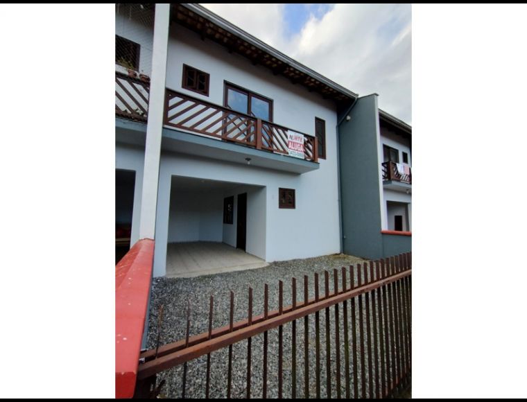 Casa no Bairro Itaum em Joinville com 2 Dormitórios - 353