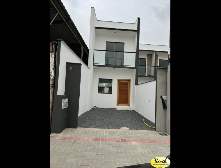 Casa no Bairro Itaum em Joinville com 2 Dormitórios - BU53811V