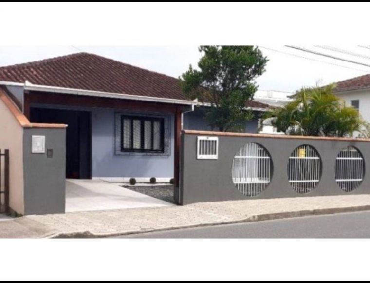 Casa no Bairro Jardim Sofia em Joinville com 3 Dormitórios - 665