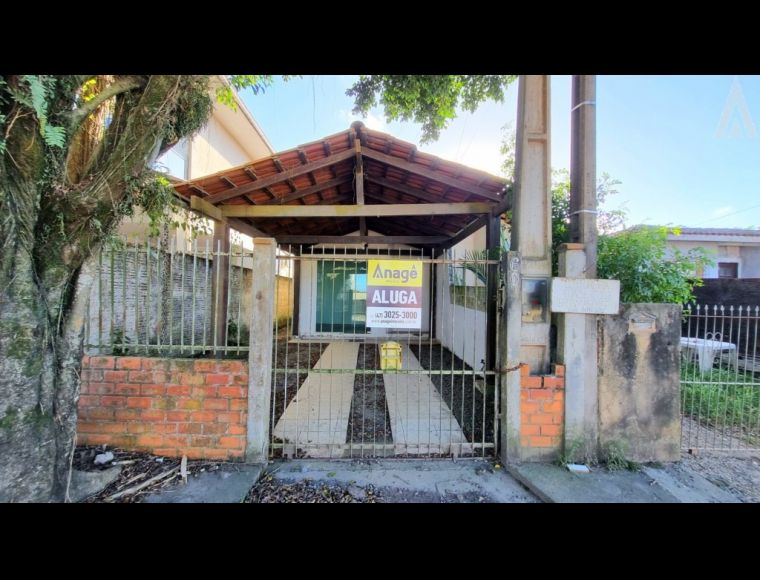 Casa no Bairro Paranaguamirim em Joinville com 2 Dormitórios e 48 m² - 08389.001