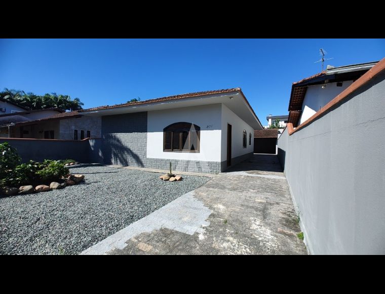 Casa no Bairro Santa Catarina em Joinville com 2 Dormitórios (1 suíte) - 26276A