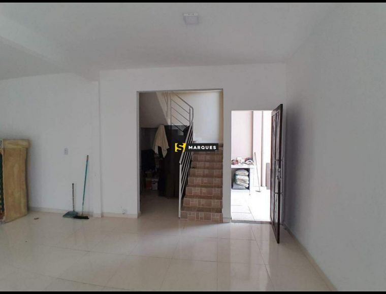Casa no Bairro Vila Nova em Joinville com 2 Dormitórios (2 suítes) e 80 m² - 622