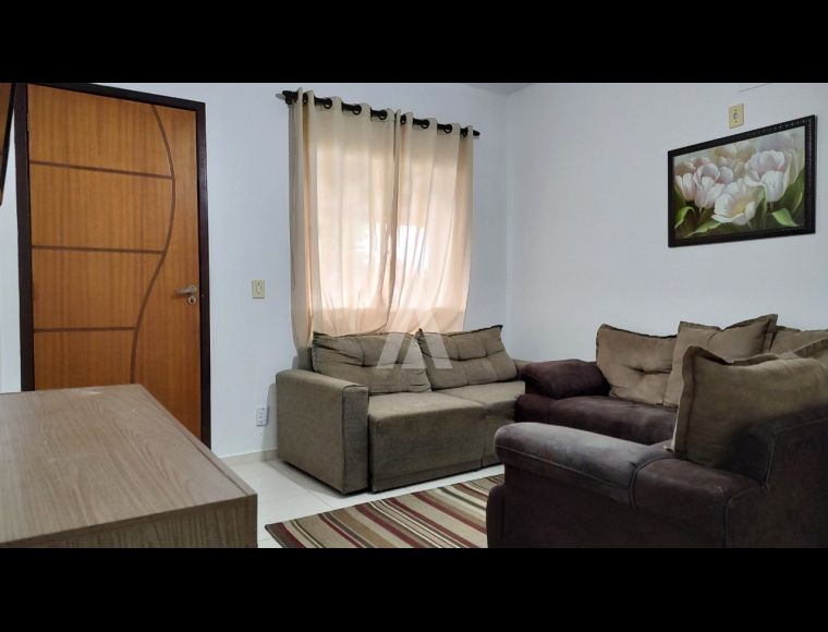 Casa no Bairro Vila Nova em Joinville com 2 Dormitórios - 26055N