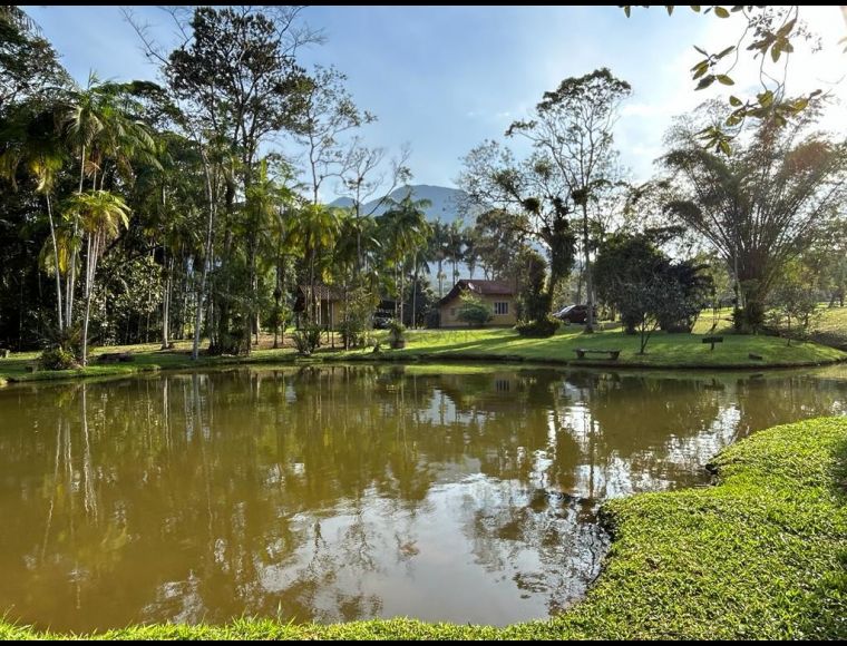 Imóvel Rural no Bairro Pirabeiraba em Joinville com 46550 m² - LG9006