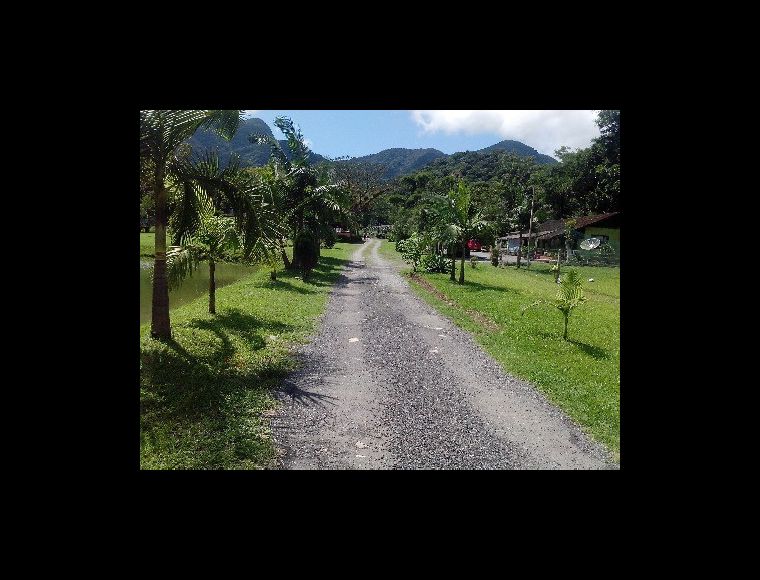 Imóvel Rural no Bairro Pirabeiraba em Joinville com 68358 m² - BU52622V