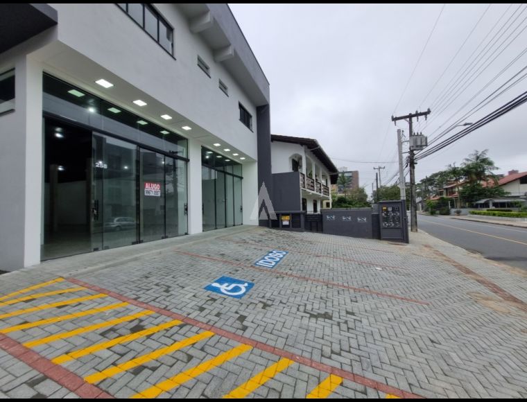 Loja no Bairro Santo Antônio em Joinville com 100 m² - 07581.004