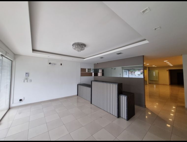 Sala/Escritório no Bairro América em Joinville com 327 m² - 07535.020