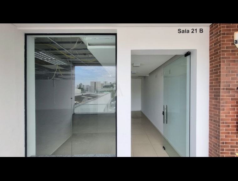 Sala/Escritório no Bairro América em Joinville com 113 m² - 70014.007