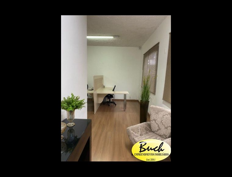 Sala/Escritório no Bairro Anita Garibaldi em Joinville - BU54255L