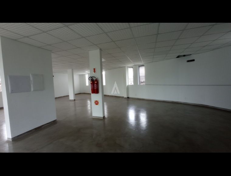 Sala/Escritório no Bairro Comasa em Joinville com 18 m² - 11308.010