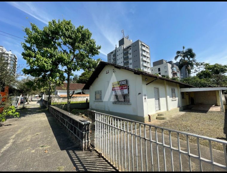 Terreno no Bairro Anita Garibaldi em Joinville - 25588A