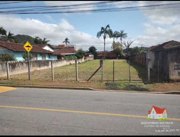Terreno no Bairro Aventureiro em Joinville com 750 m² - TE0171