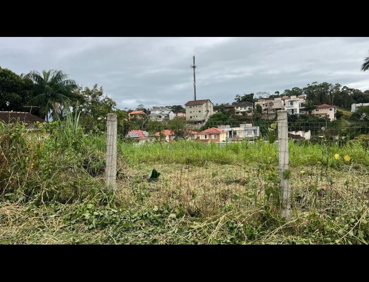 Terreno no Bairro Bom Retiro em Joinville com 606 m² - LG9078