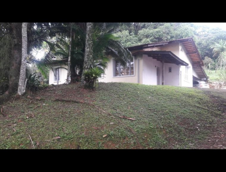 Terreno no Bairro Floresta em Joinville com 2840 m² - LG7340