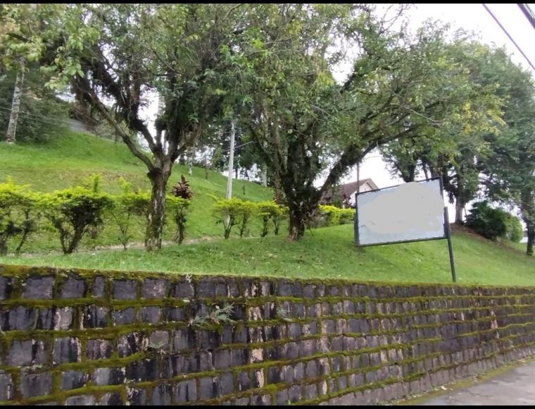 Terreno no Bairro Glória em Joinville com 5933 m² - KT100