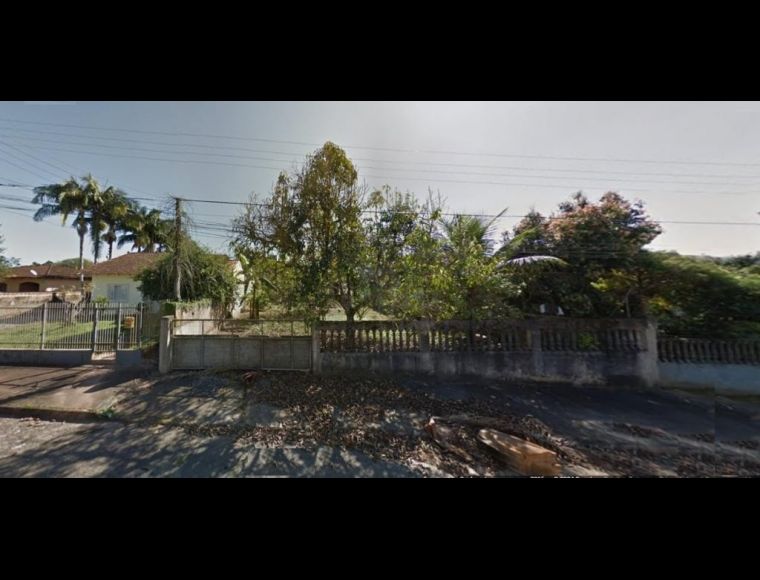 Terreno no Bairro Glória em Joinville com 414 m² - LG9264