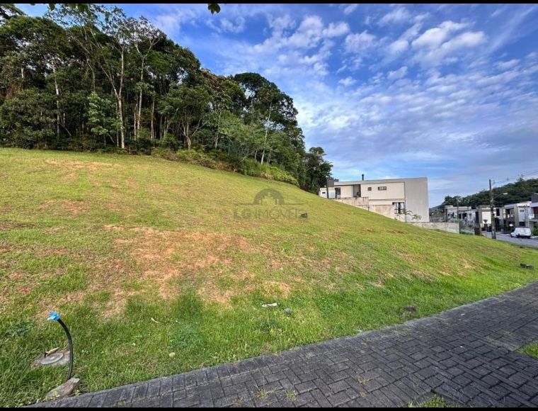 Terreno no Bairro Vila Nova em Joinville com 280 m² - LG9301