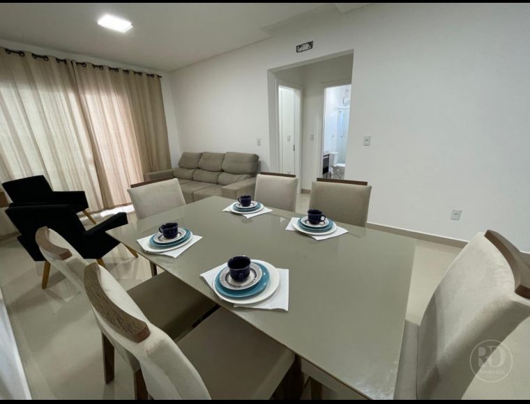 Apartamento no Bairro Gravatá em Navegantes com 2 Dormitórios (1 suíte) e 74 m² - 4401328