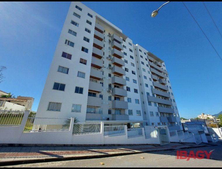 Apartamento no Bairro Pagani em Palhoça com 2 Dormitórios e 65.49 m² - 123252
