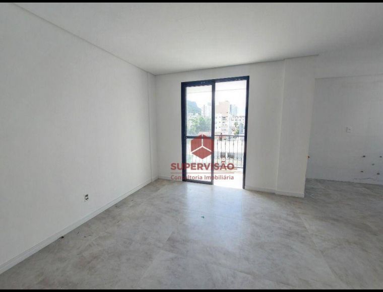 Apartamento no Bairro Pagani II em Palhoça com 2 Dormitórios (1 suíte) e 61 m² - AP2333