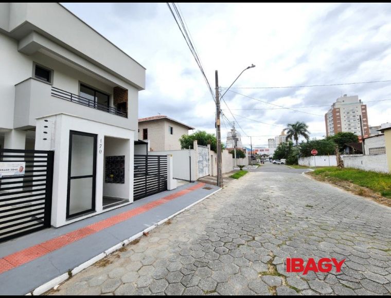 Apartamento no Bairro Passa Vinte em Palhoça com 2 Dormitórios (1 suíte) e 59.96 m² - 123720