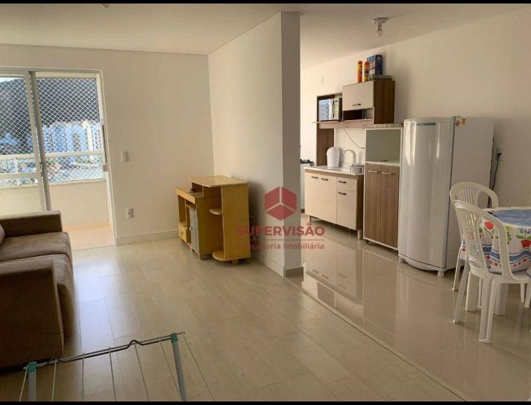 Apartamento no Bairro Pedra Branca em Palhoça com 2 Dormitórios (1 suíte) e 76 m² - AP2455