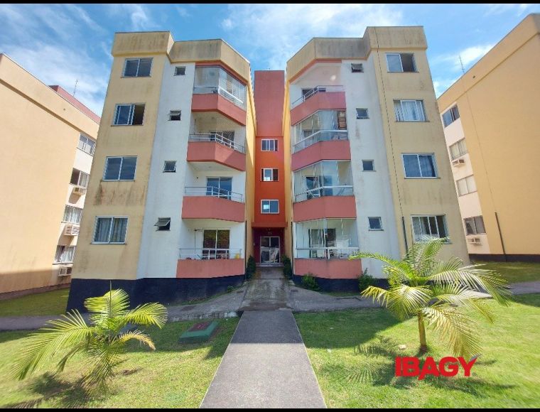 Apartamento no Bairro São Sebastião em Palhoça com 2 Dormitórios e 52.25 m² - 106838
