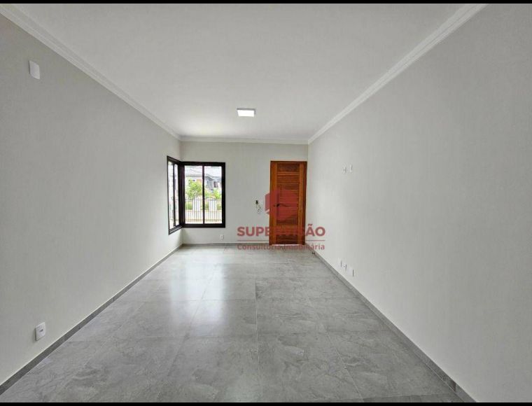 Casa no Bairro Bela Vista em Palhoça com 3 Dormitórios (1 suíte) e 80 m² - CA1009