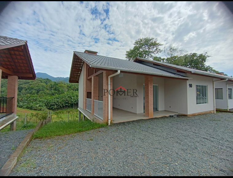 Casa no Bairro Pomerode Fundos em Pomerode com 2 Dormitórios e 97.49 m² - 7060633