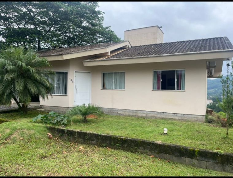 Casa no Bairro Ribeirão Areia em Pomerode com 3 Dormitórios (1 suíte) - 5440144