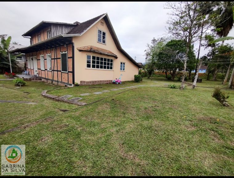 Casa no Bairro Testo Central em Pomerode com 9 Dormitórios e 530 m² - 1818