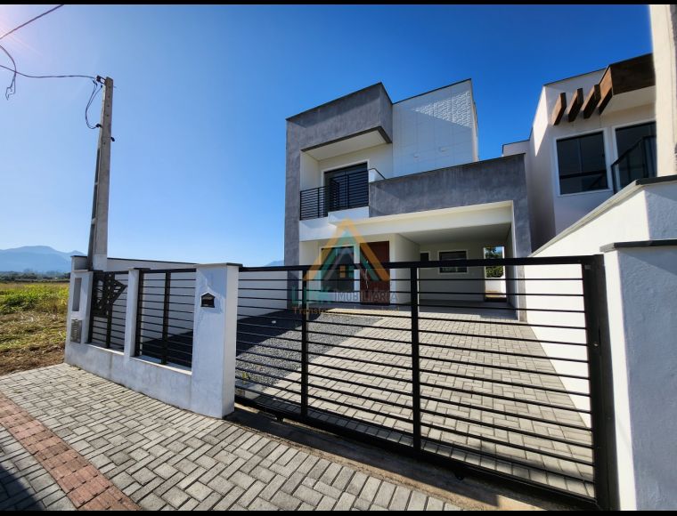 Casa no Bairro Centro em Rio dos Cedros com 3 Dormitórios (1 suíte) e 128.07 m² - 4760153