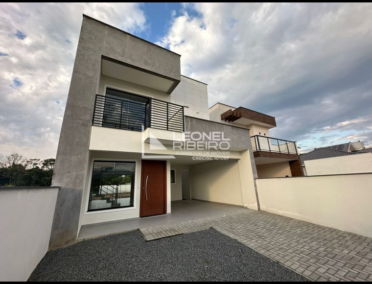 Casa no Bairro Cruzeiro em Rio dos Cedros com 3 Dormitórios (1 suíte) e 128 m² - GS64