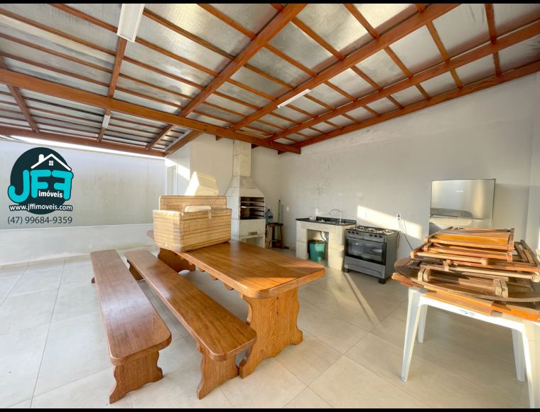 Casa no Bairro Ubatuba em São Francisco do Sul com 4 Dormitórios (1 suíte) - 119