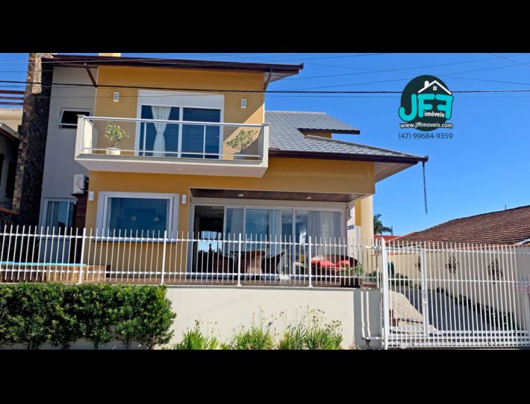 Casa no Bairro Ubatuba em São Francisco do Sul com 5 Dormitórios (3 suítes) e 320 m² - 50