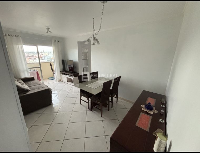 Apartamento no Bairro Areias em São José com 2 Dormitórios e 57 m² - 21139
