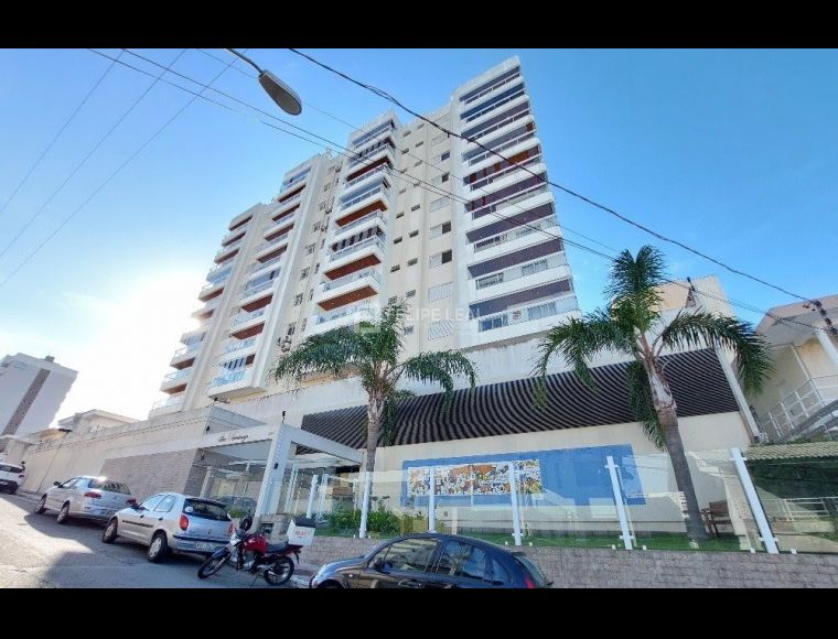 Apartamento no Bairro Barreiros em São José com 2 Dormitórios (1 suíte) e 74 m² - 19728