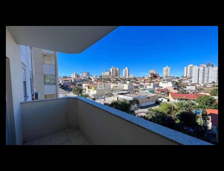 Apartamento no Bairro Barreiros em São José com 2 Dormitórios (1 suíte) e 77 m² - 20320