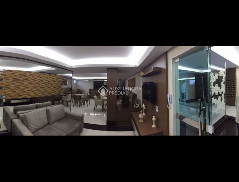 Apartamento no Bairro Barreiros em São José com 2 Dormitórios (1 suíte) - 705059