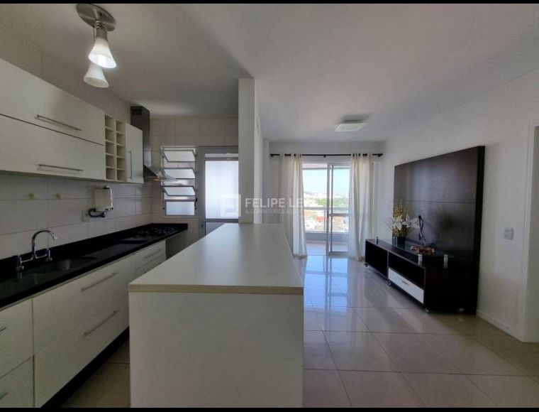 Apartamento no Bairro Campinas em São José com 3 Dormitórios (1 suíte) e 87 m² - 19895