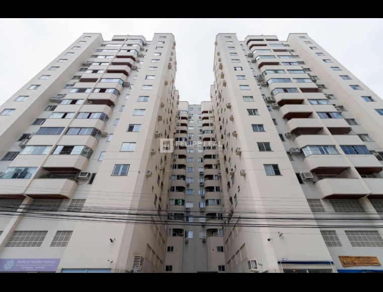 Apartamento no Bairro Campinas em São José com 2 Dormitórios e 78 m² - 20485
