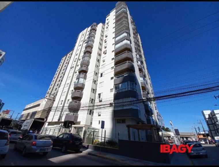 Apartamento no Bairro Campinas em São José com 3 Dormitórios (1 suíte) e 312.66 m² - 123461
