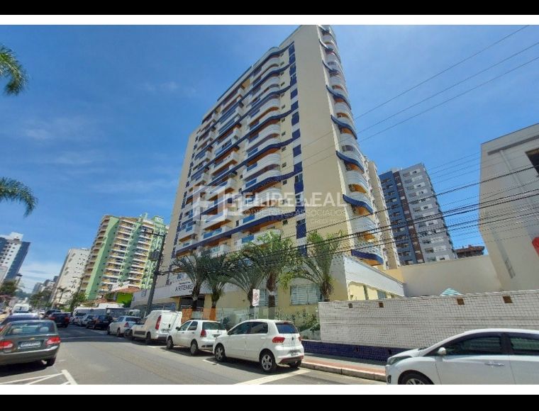 Apartamento no Bairro Campinas em São José com 3 Dormitórios (1 suíte) e 104 m² - 21431