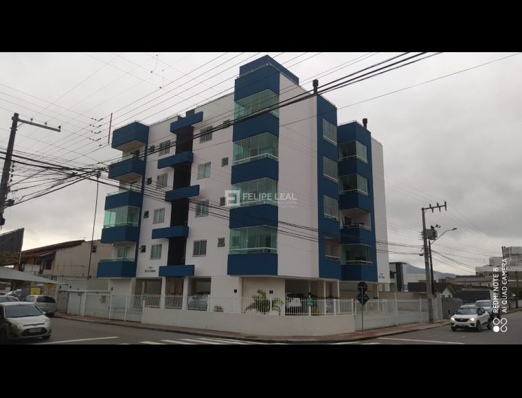 Apartamento no Bairro Forquilhinhas em São José com 2 Dormitórios e 64 m² - 20000
