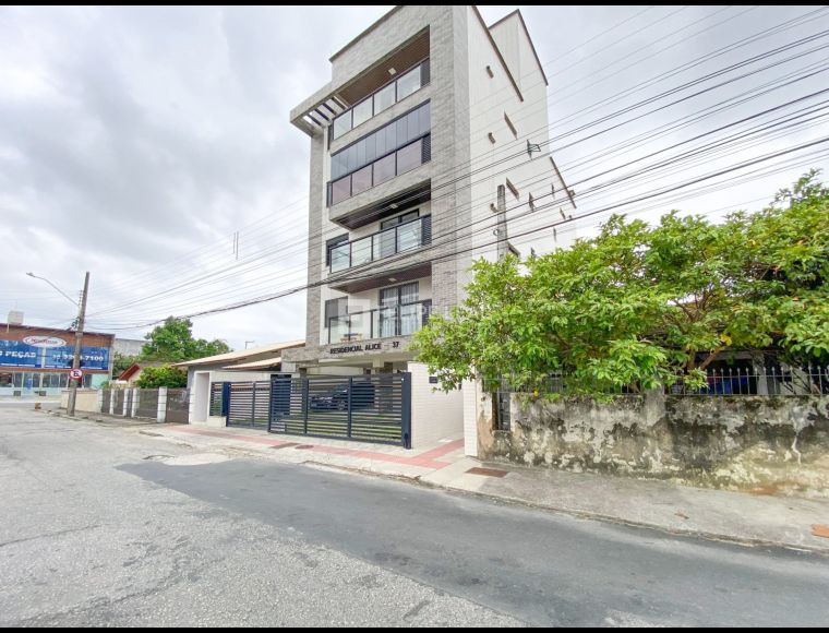 Apartamento no Bairro Forquilhinhas em São José com 2 Dormitórios (2 suítes) e 91 m² - 20877